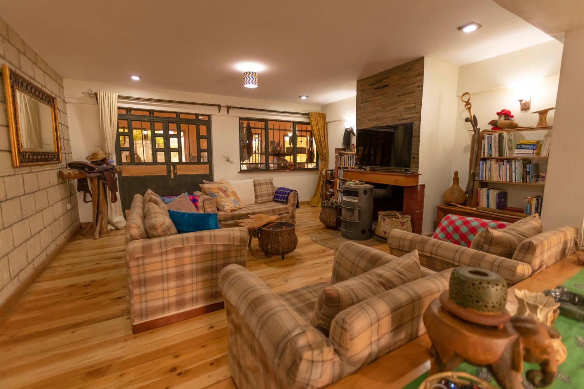 Mount Kenya Farm Stay Нанюки Екстериор снимка